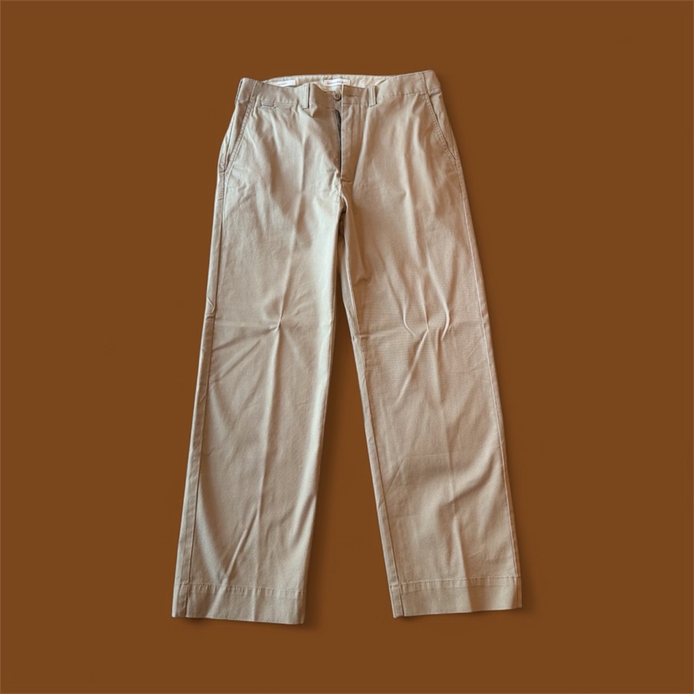 Banana Republic Chinos Relaxes Fit